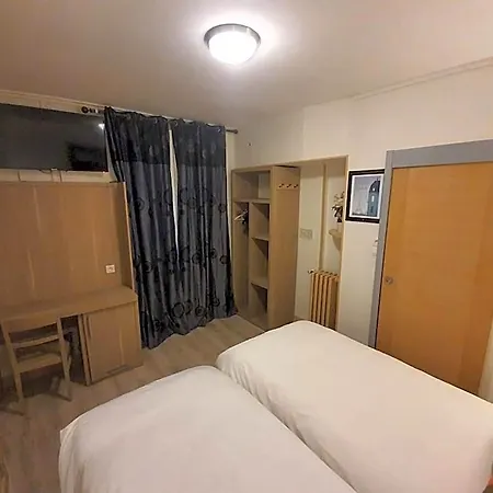 Hotel Savoy